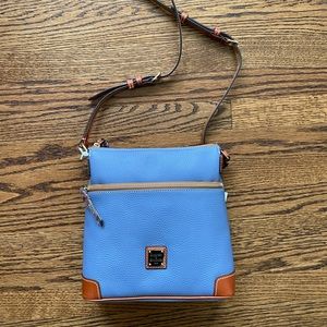 Dooney & Bourke pebble grain crossbody bag